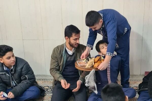نان های محلی در برنامه غذایی صبحانه سالم