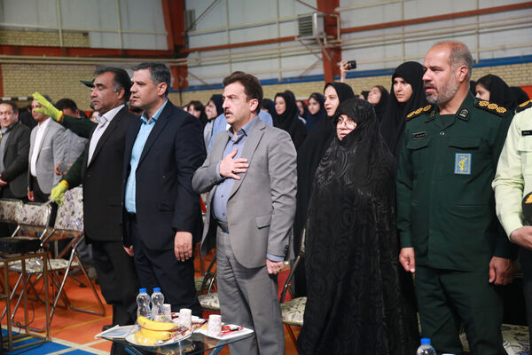 نواخته شدن زنگ سپاس معلم در مدارس ناحیه یک تبریز