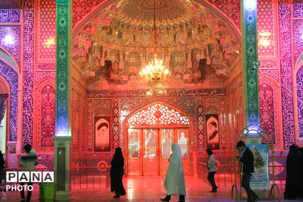 وداع با با ماه مهمانی خدا در امامزاده سید جعفر محمد یزد 