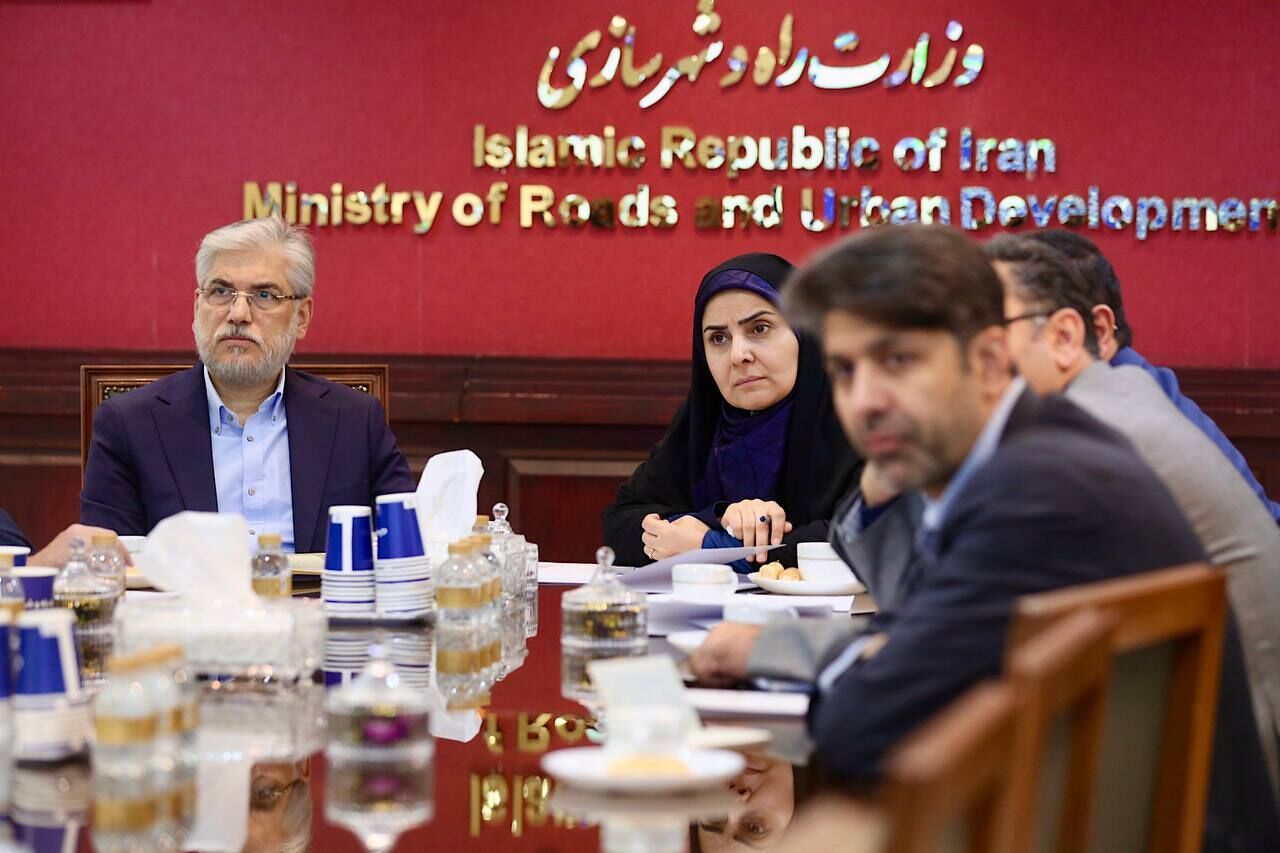 توسعه همکاری‌های فناورانه وزارتخانه‌های علوم و راه و شهرسازی