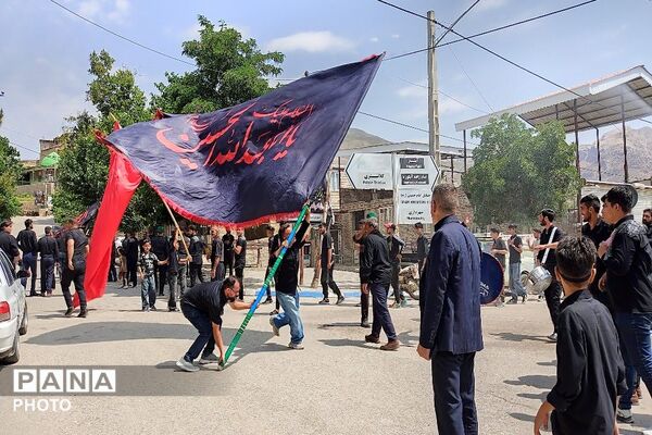 آیین باشکوه عزاداری امام حسین علیه السلام در روز عاشورای حسینی-۱