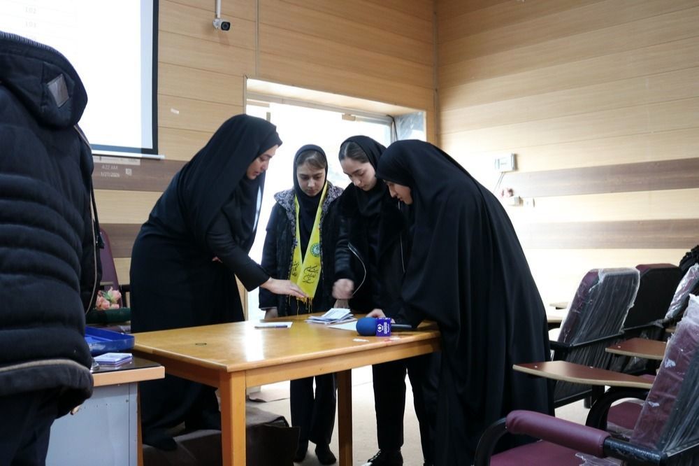 انتخابات هیات رئیسه‌ شورای دانش‌آموزی شهرستان مرند