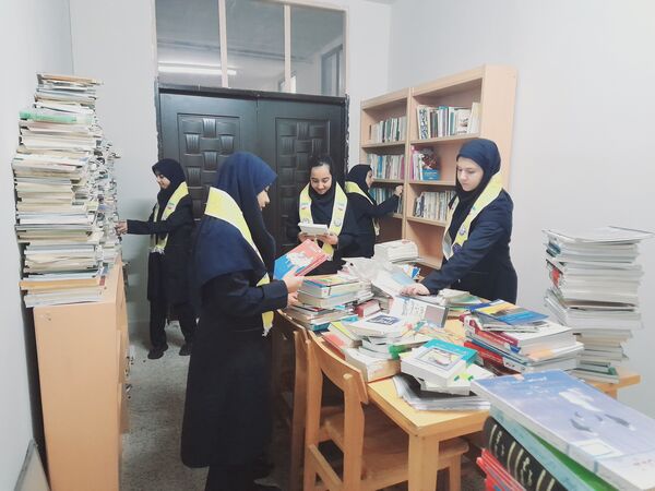 افتتاح کتابخانه دبیرستان علی افشار نژاد ناحیه ۶