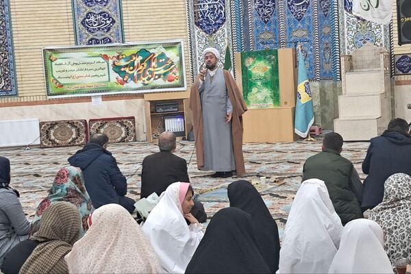 ضیافت افطار مادر و دختری دبستان ابوالحسن الوندی 