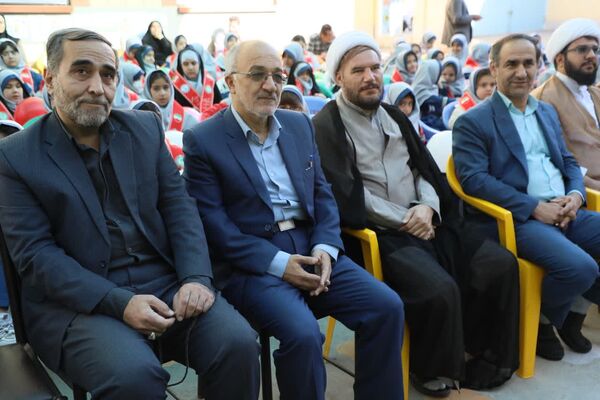 برگزاری مشترک جشن عاطفه‌ها در همدان با مشارکت کمیته امداد و سازمان دانش‌آموزی