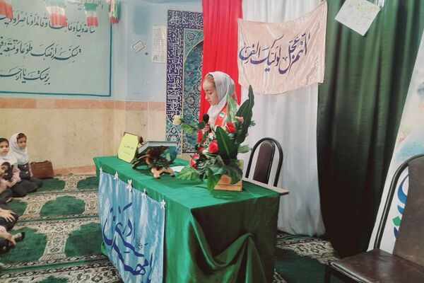 مدارس فیروزکوه غرق در شور نیمه شعبان