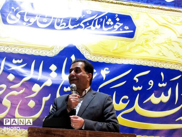 تجمع بزرگ مردم ولایتمدار و فرهنگیان فلاورجان با حضور دکترمحمدرضا نظریان مدیرکل آموزش و پرورش استان اصفهان