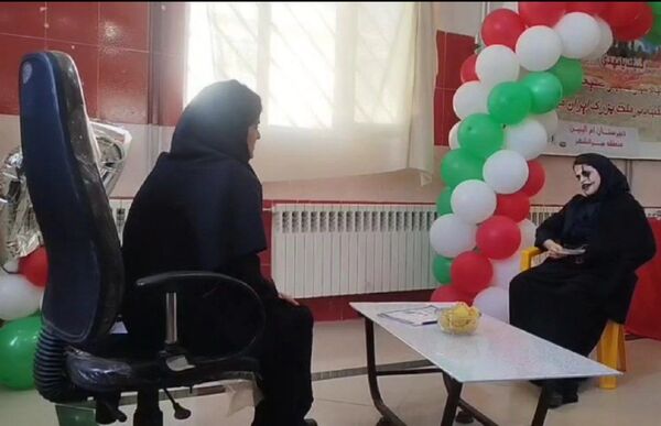 برگزاری جشن مدرسه‌ای «ایران‌مون» در دبیرستان ام‌البنین بیرانوند