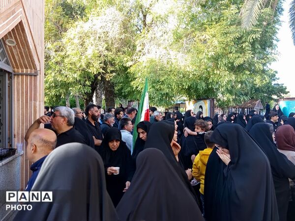 مراسم تشییع و خاکسپاری شهید اقتدار در لارستان
