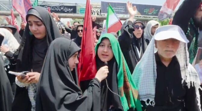 قدرشناسی مردم از رهبر شهید امت