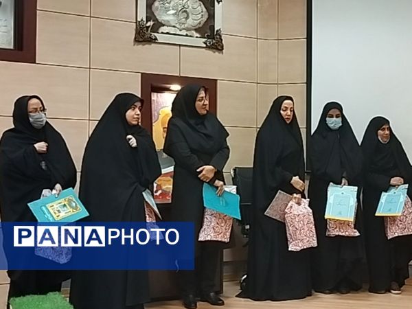 اولین گردهمایی دبیران و مدرسین درس تفکر و زندگی در کانون فارابی 