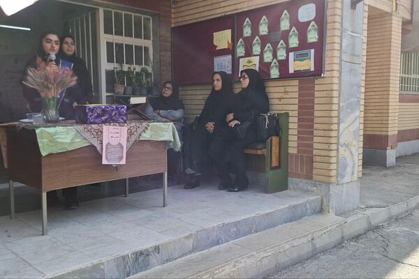 انتخابات همیار مشاور در مدرسه حضرت فاطمه(س)