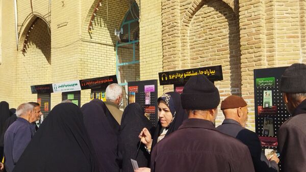 گذری بر غرفه موسسه منتظران ظهور  در نماز جمعه این هفته نیشابور 