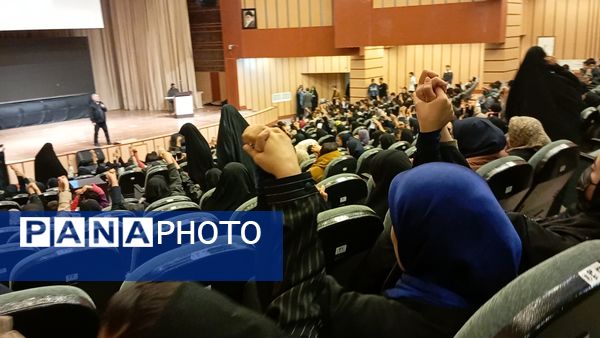 دورهمی بزرگ «لیگ جتی‌ها»