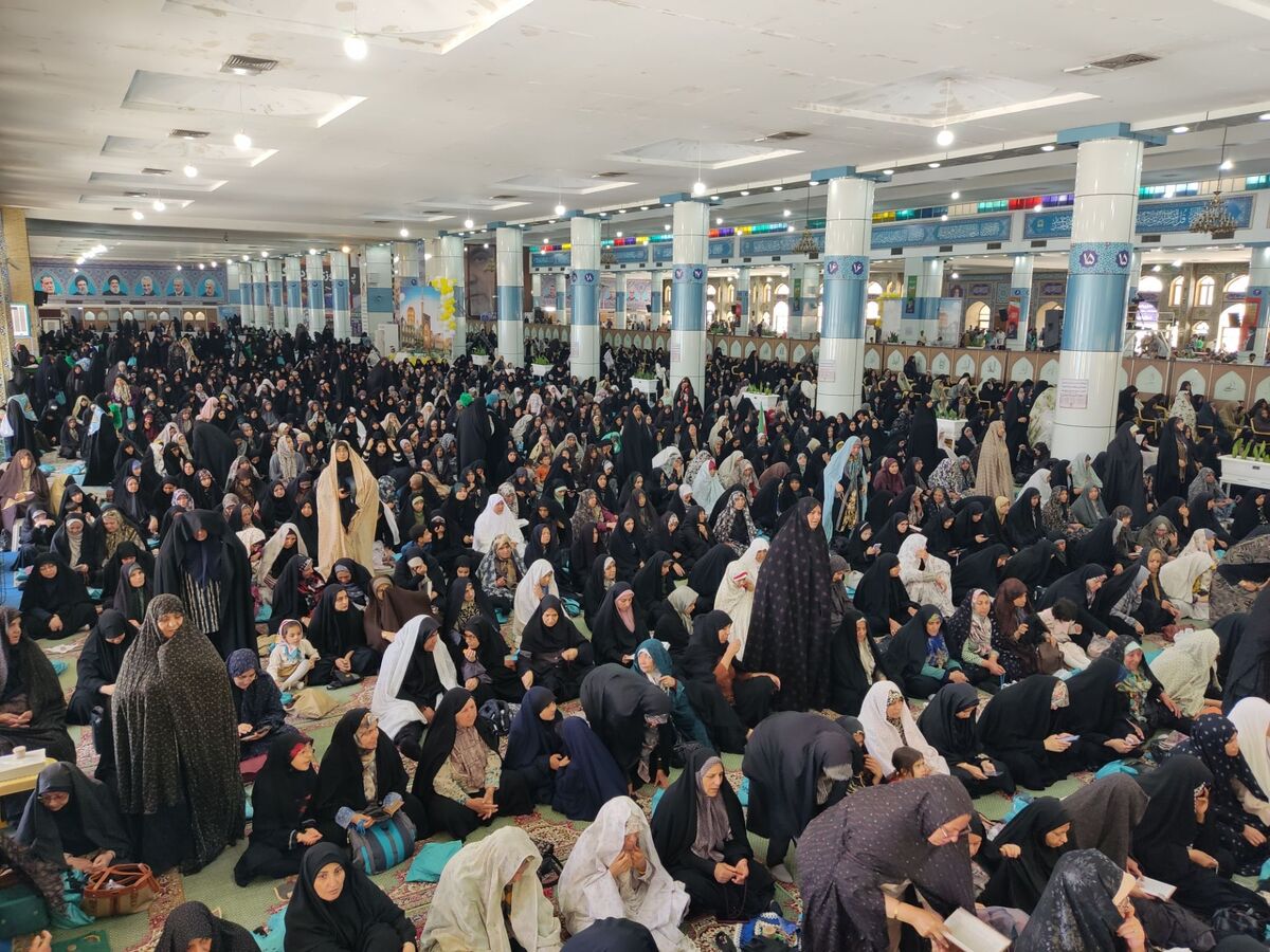 روز جهانی کار و کارگر و روز معلم را تبریک گفت