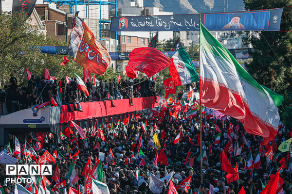 تشییع پیکر رهبر شهید انقلاب در مشهد مقدس-۲