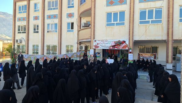 نواخته شدن زنگ مهر در  مدارس شهرستان لنده