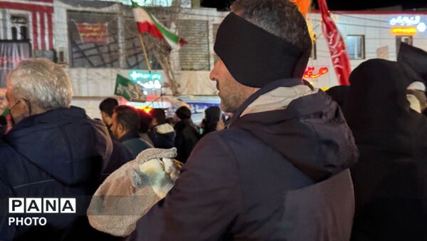 تجلی وحدت و استقامت در قروه؛ پانزدهمین شب تجمع مردم شهیدپرور