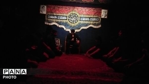 مراسم شب عاشورا در هیئت صراط الحسین (ع) 