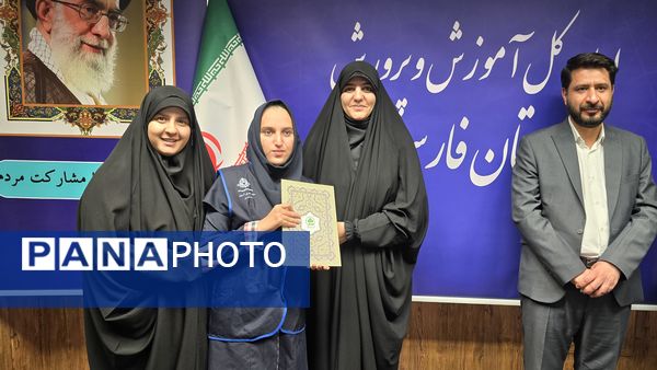 دیدار صمیمی خبرنگاران پانا با عضور شورای شهر شیراز