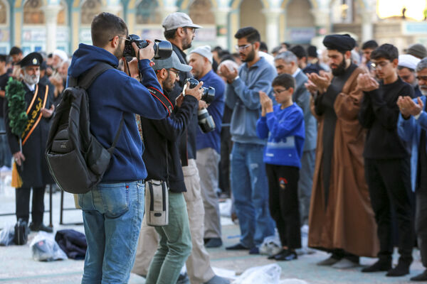اقامه نماز طلب باران در مسجد مقدس جمکران