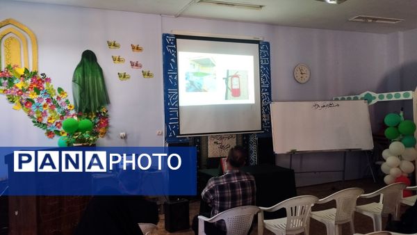 اولین مجمع انجمن اولیا و مربیان دبیرستان فرهنگیان