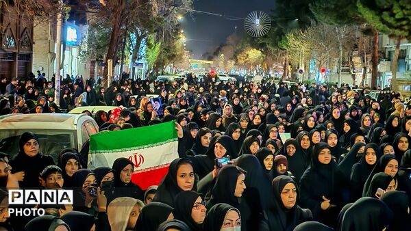 مردم نیشابور خون خواه رهبر شهیدشان هستند 