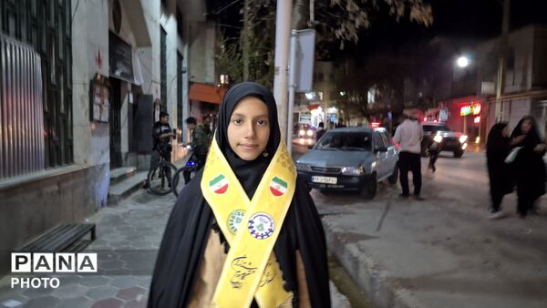 طنین رجزهای دانش‌آموزان پیشتاز در همایش شبانه‌ فارسان