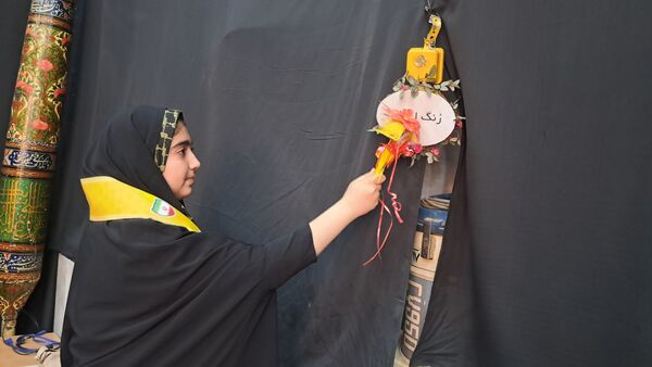 جشن نیمه شعبان در دبیرستان حضرت زینب (س)