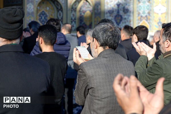 اقامه نماز عید فطر در حرم مطهر رضوی-۲
