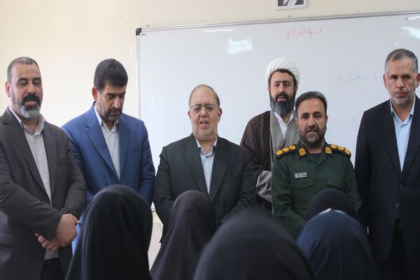 آیین نمادین نواختن زنگ آغاز تحصیلی در مدارس خوزستان