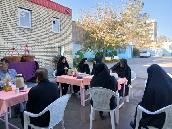 کافی شاپی به وسعت آرزوهای فاطمیه