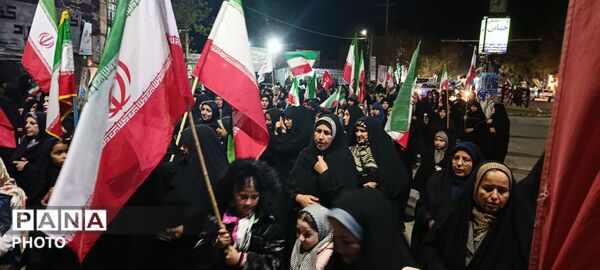 حضور پرشور مردم آشخانه در راهپیمایی شبانه بیعت با رهبری