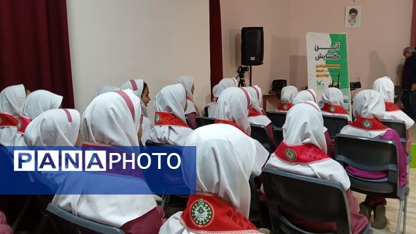 افتتاح کتابخانه سیار روستایی شماره۲ نیشابور باحضورپیشتازان سازمان دانش آموزی درمراسم