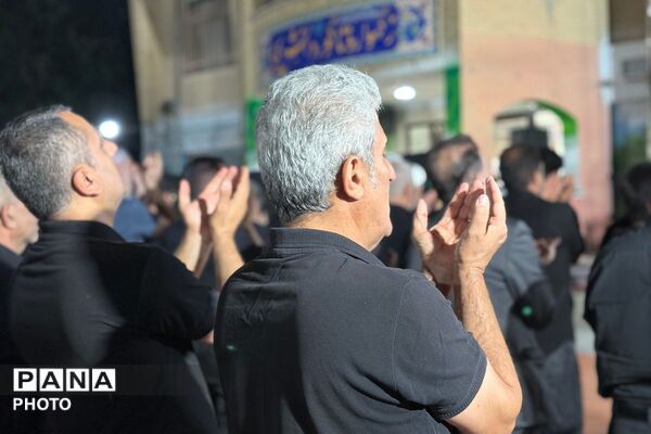 عزاداری هیئت فرهنگیان در سوگ سیدالشهدا (ع)