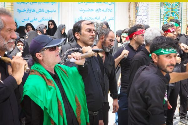 مراسم عاشورای حسینی در مشهد اردهال کاشان