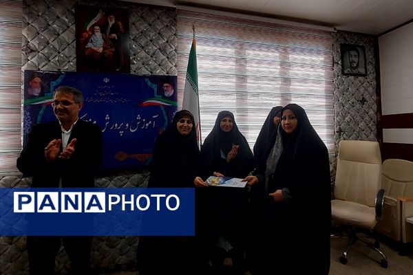 تقدیر از بانوان اداره آموزش و پرورش کهریزک 