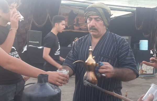  کاروان زائرین پیاده دانش‌آموزی در نیشابور