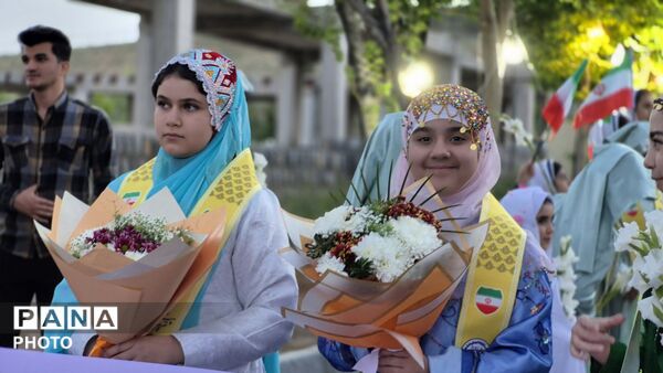 تجلیِ برنامه‌های پرورشی در میانهٔ شورِ پیشتازان