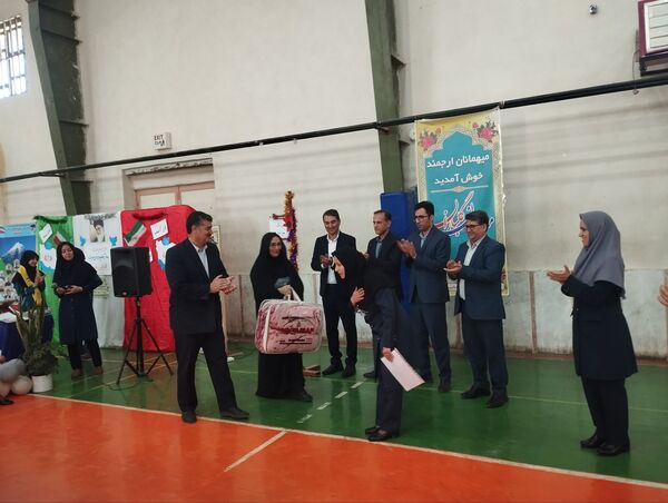 نواختن زنگ جوانه‌ها در شیروان