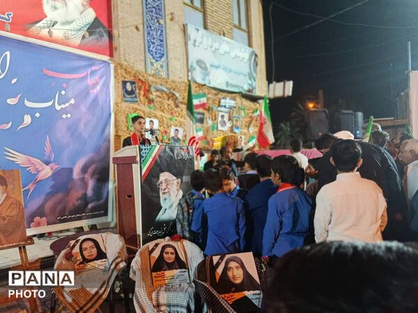 حضور پرشور مردم حاجی‌آباد در آیین‌ گرامیداشت شهدای انقلاب و دانش‌آموزان شجره طیبه
