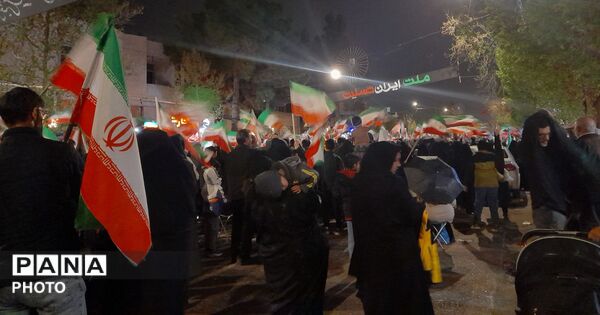 حماسه‌ حضور در زیر باران