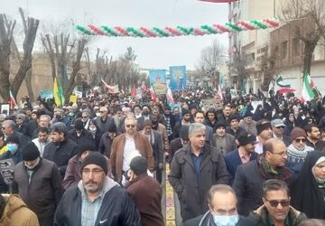 حضور مردم یزدانشهر در راهپیمایی ۲۲بهمن

