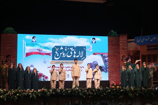 آیین گرامیداشت ۱۸۵۰ شهید دانش‌آموز و ۲۰۵ شهید فرهنگی آذربایجان شرقی