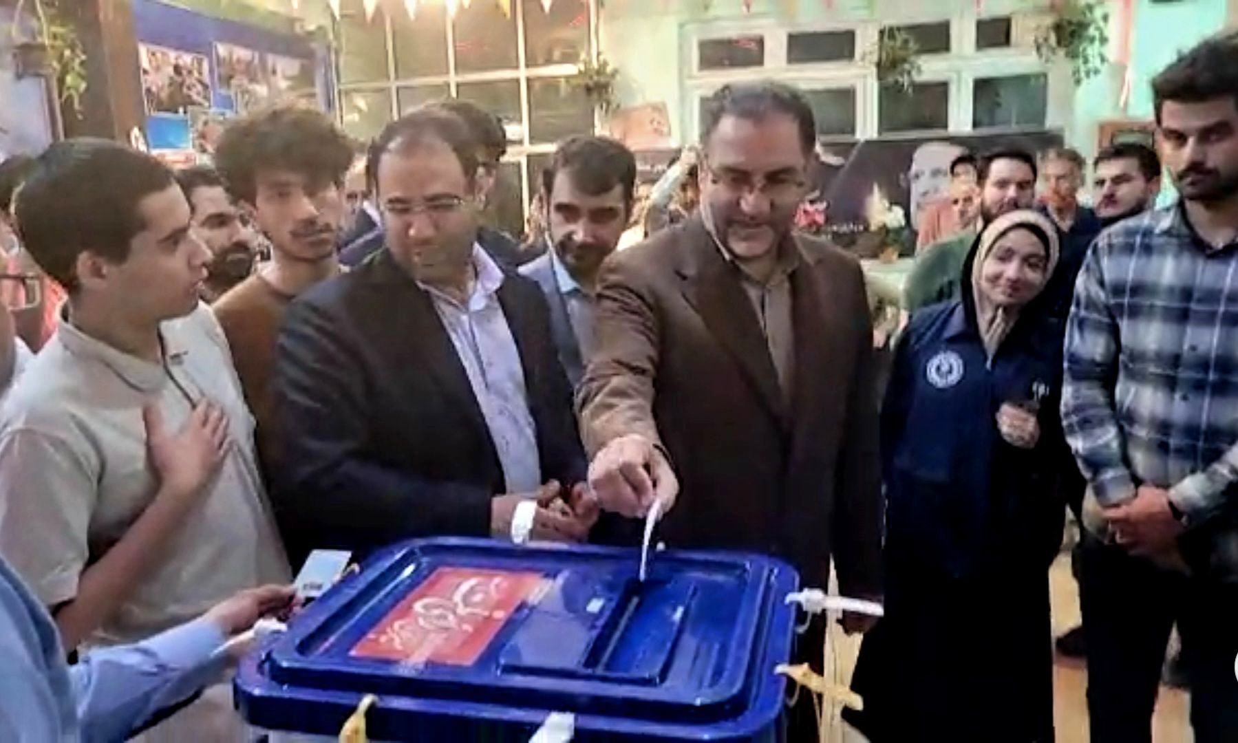 رای‌اولی‌ها انتخابات را به جشن ساختن آینده‌ای بهتر برای خود تبدیل کنند