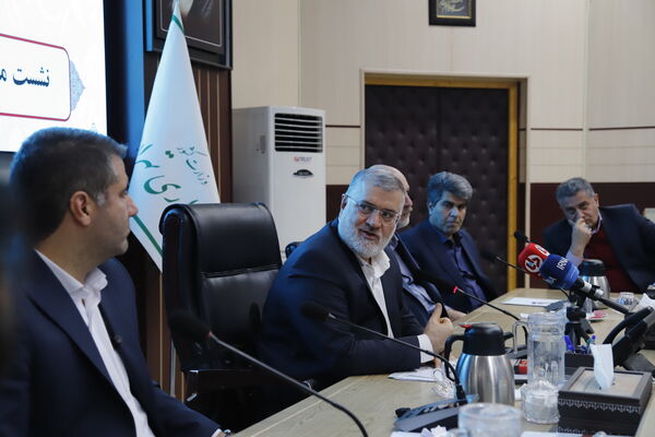 هم‌اندیشی مدیران مناطق آموزش و پرورش در استانداری تهران