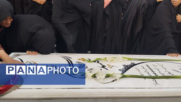 غبارروبی شهیدان گمنام در مشهد مقدس