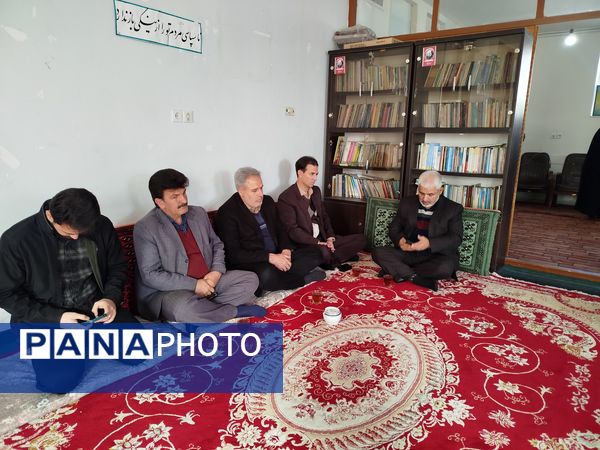 دیدار فرماندار فاروج با امام جمعه به مناسبت آغاز دهه فجر 