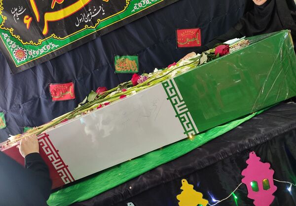 بازگشت قهرمان خاموش؛ شهر در آغوش شهید گمنام