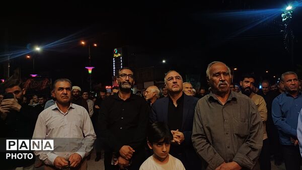 شکوه صدوبیست شب مقاومت مردم کوهدشت در میدان امام خمینی (ره)